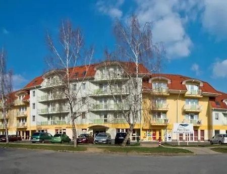 Nyugalom Lägenhet *